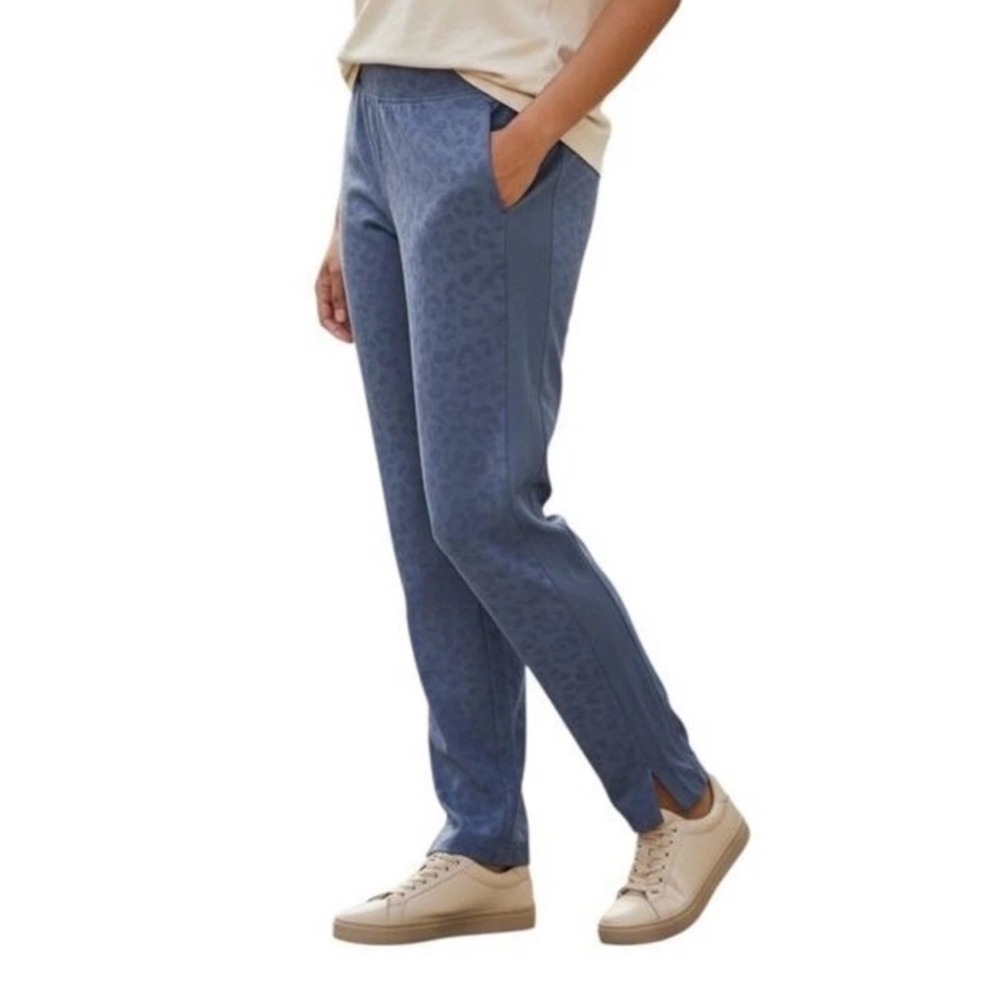 Athleta Brooklyn Textured Ankle Pants Blue Leopard Jacquard Ribbed Side 4P NWOT